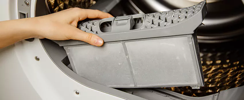 Signs Of A Clogged Dryer Lint Trap in Port St. Lucie, Florida